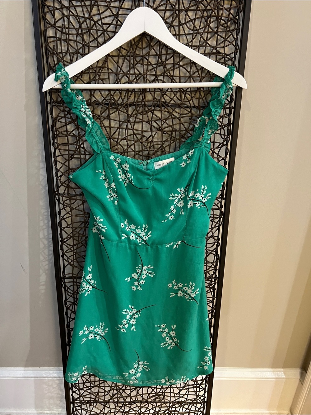 Vestique Green white black Floral Mini Dress lightweight ruffled straps zipper S